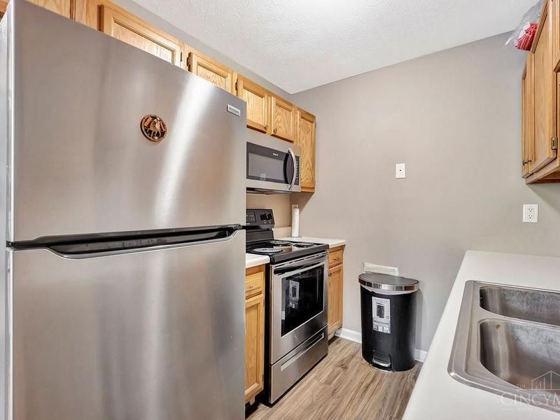 5970 Colerain Avenue, Unit 1, Green Township, OH 45239 Photo 8