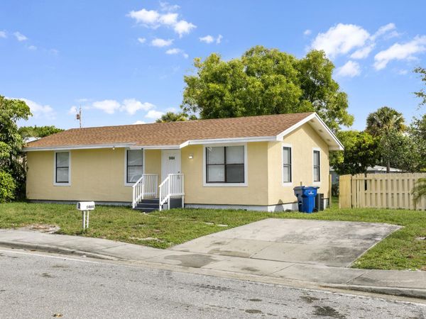 1464 W 32ND Street, Riviera Beach, FL 33404