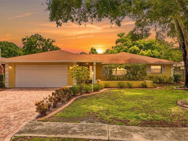 828 WOODLAND DRIVE, PALM HARBOR, FL 34683