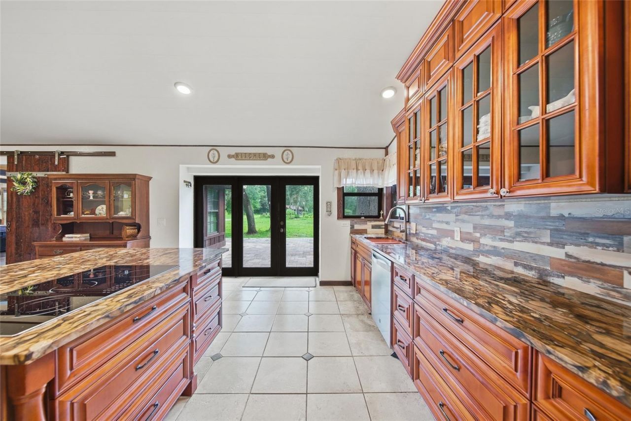 22289 Cheraton Road , Brooksville, FL 34602 Photo