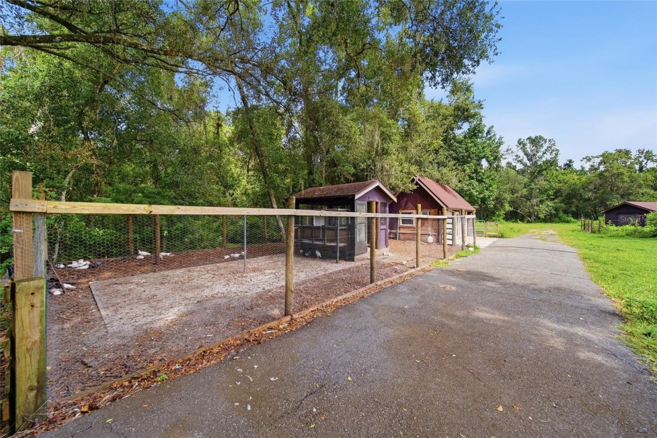 22289 Cheraton Road , Brooksville, FL 34602 Photo