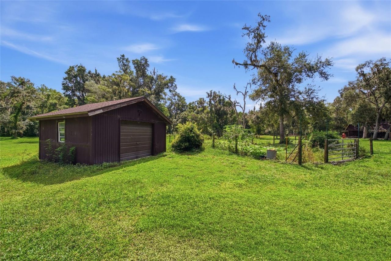 22289 Cheraton Road , Brooksville, FL 34602 Photo