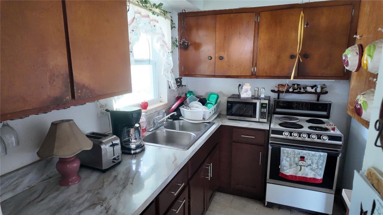 7485 17th Street N, Saint Petersburg, FL 33702 Photo