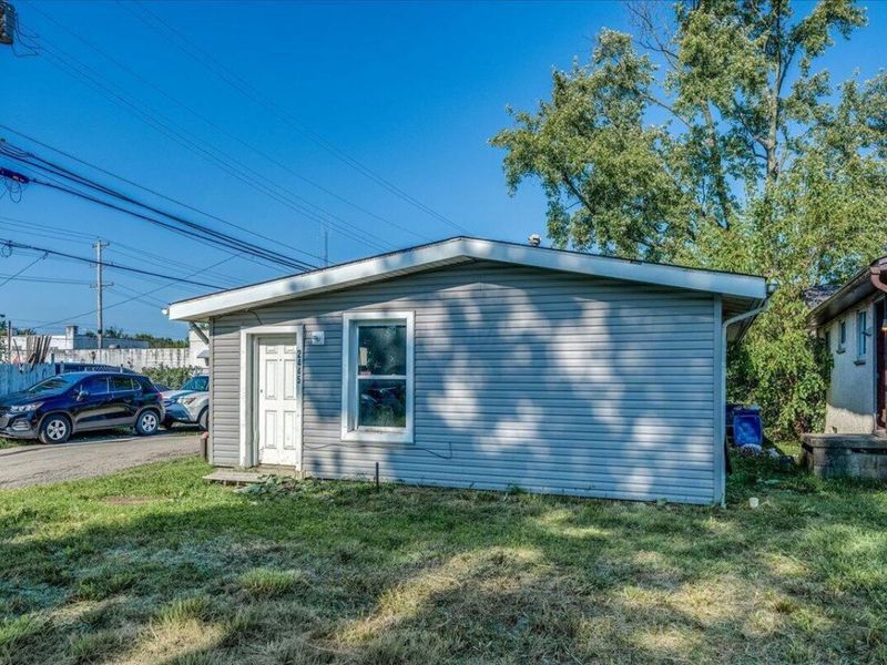 2445-2447 Hiawatha Street, Columbus, OH 43211 Photo 3