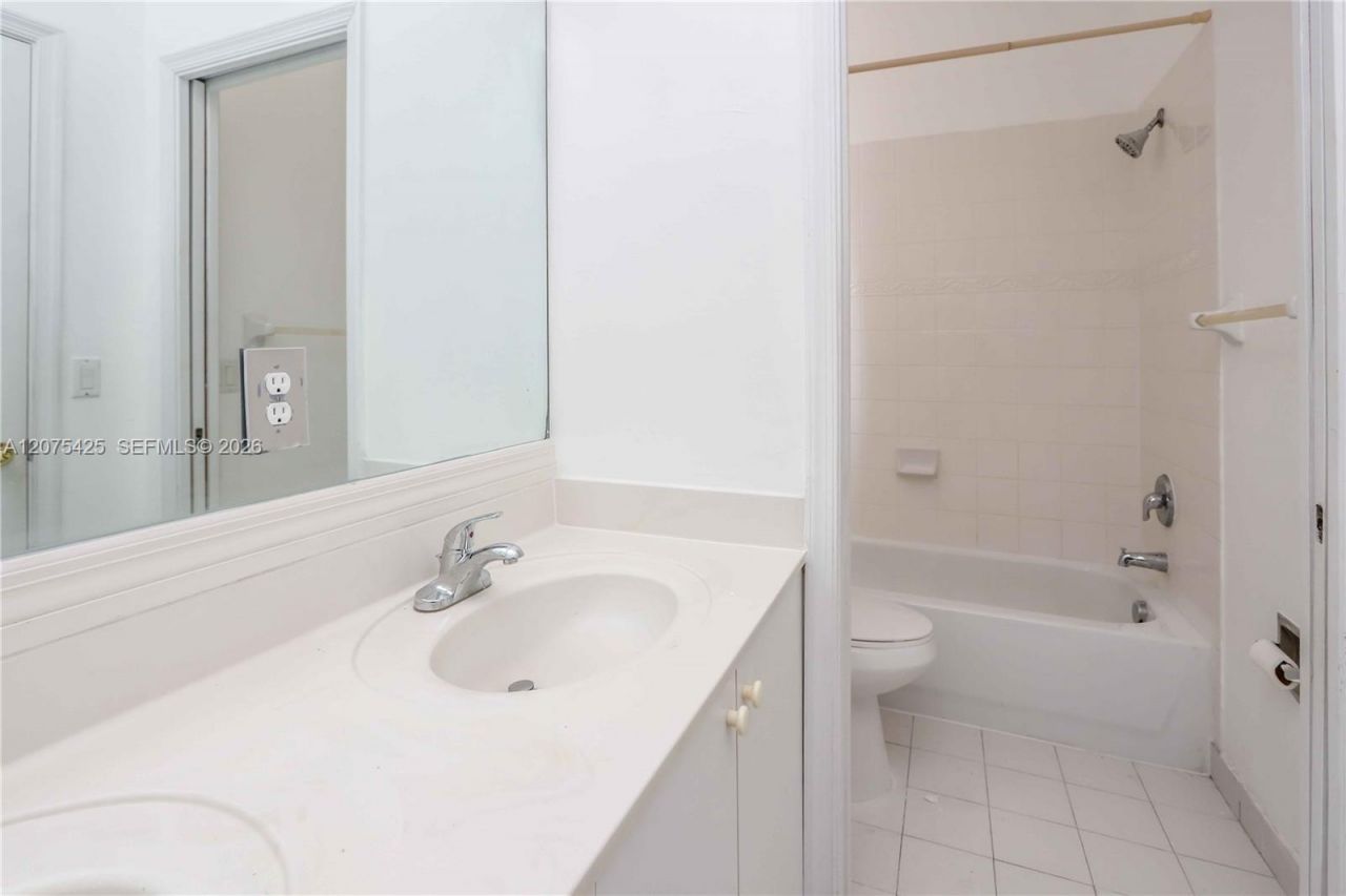 3955 NE 11th Dr , Unit 3955, Homestead, FL 33033 Photo