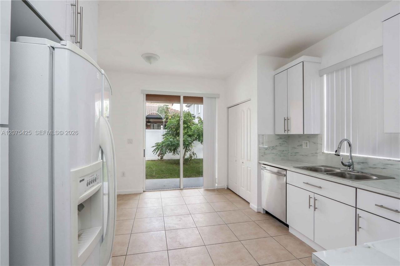 3955 NE 11th Dr , Unit 3955, Homestead, FL 33033 Photo