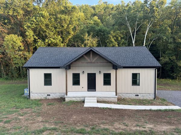 26 Sloan Branch Rd , Pleasant Shade, TN 37145