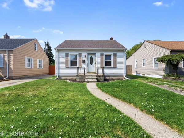 14987 University Street, Allen Park, Mi 48101