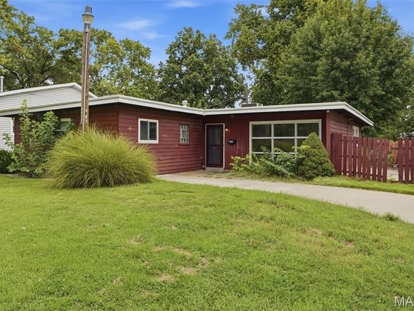 8443 Engler Avenue , St Louis, MO 63114