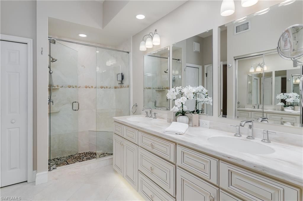 6760 Beach Resort Dr , Unit 5, Naples, FL 34114 Photo