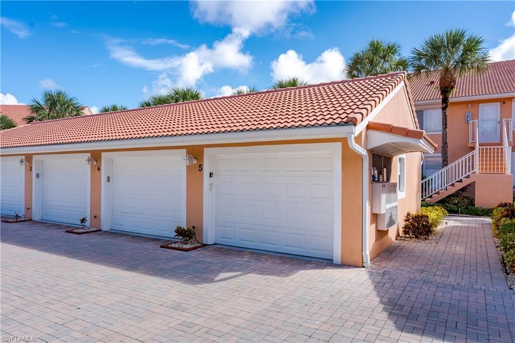 6760 Beach Resort Dr , Unit 5, Naples, FL 34114 Photo