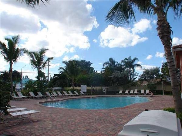3565 Forest Hill Boulevard, Unit 94, West Palm Beach, FL 33406