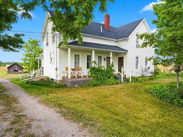 2072 Williams Road, Petoskey, MI 49770