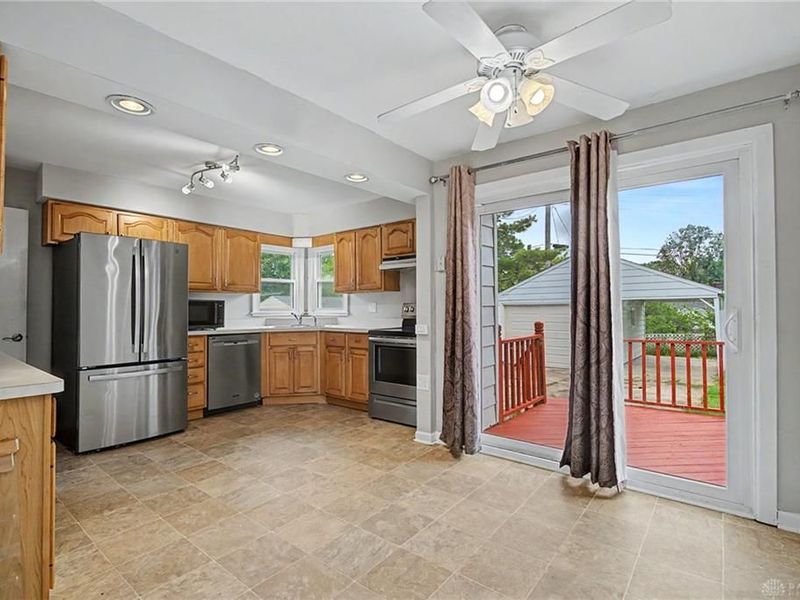 1221 Brookview Avenue, Dayton, OH 45409 Photo 11