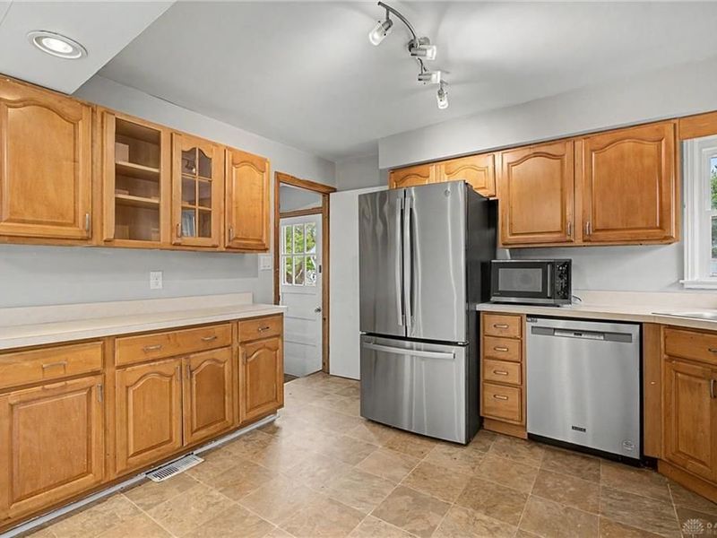 1221 Brookview Avenue, Dayton, OH 45409 Photo 17