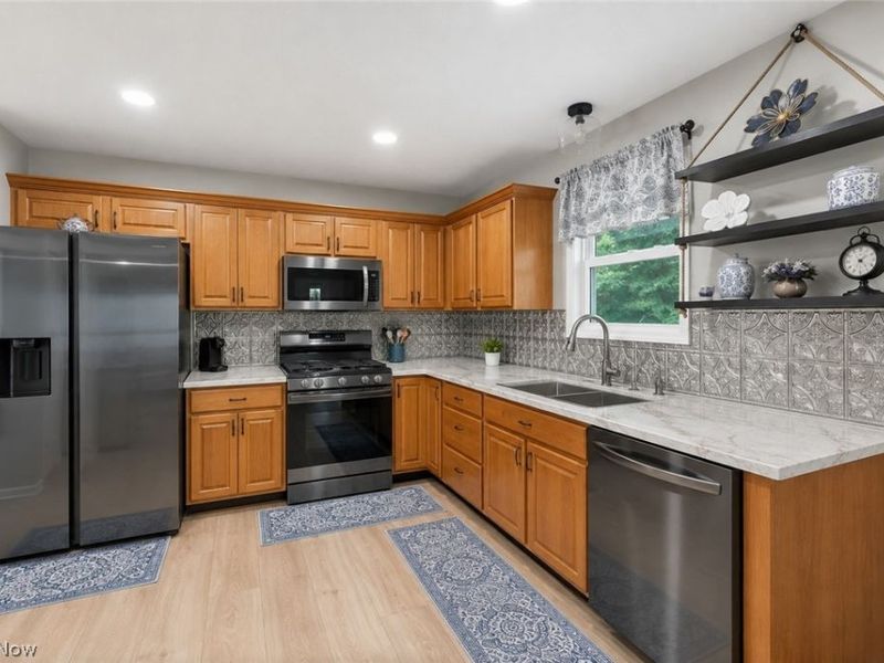 851 Susan Road, Ravenna, OH 44266 Photo 22