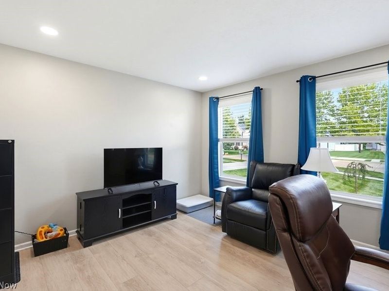 851 Susan Road, Ravenna, OH 44266 Photo 7