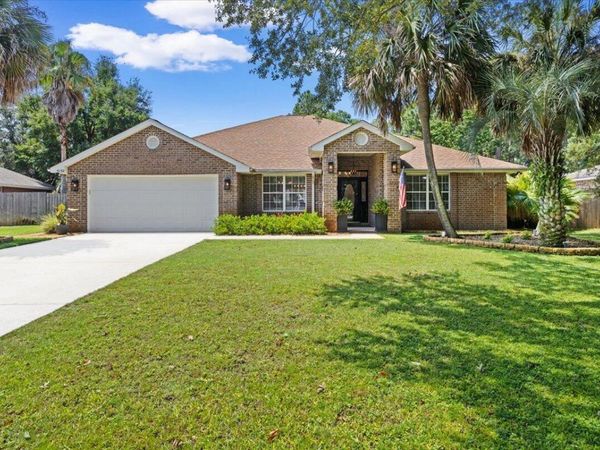 5132 Mandavilla Boulevard, Gulf Breeze, FL 32563