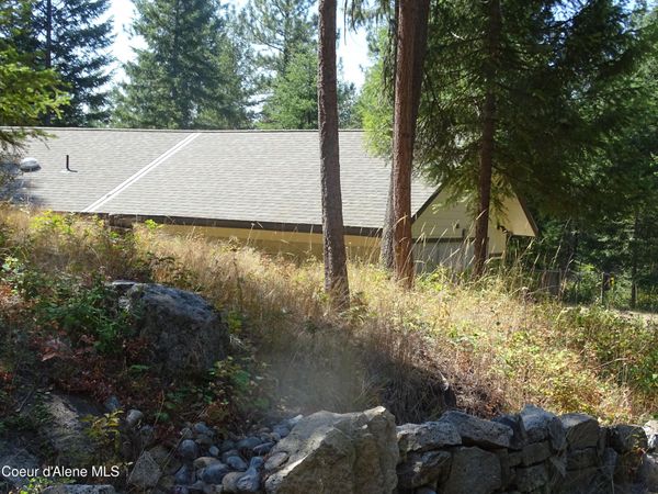 239 Bear Track LN , Athol, ID 83801