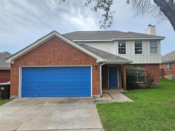 1913 Stratford DR, Round Rock, TX 78664