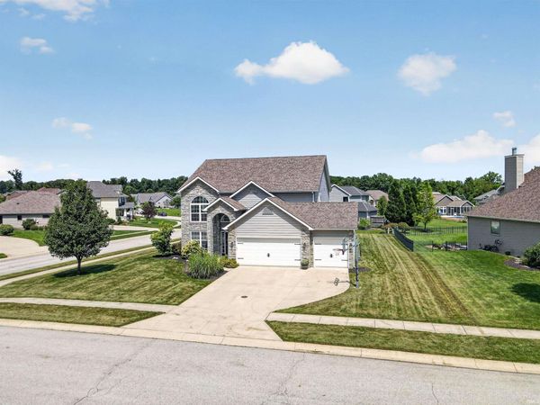 11128 Arranmore Cove, Roanoke, IN 46783