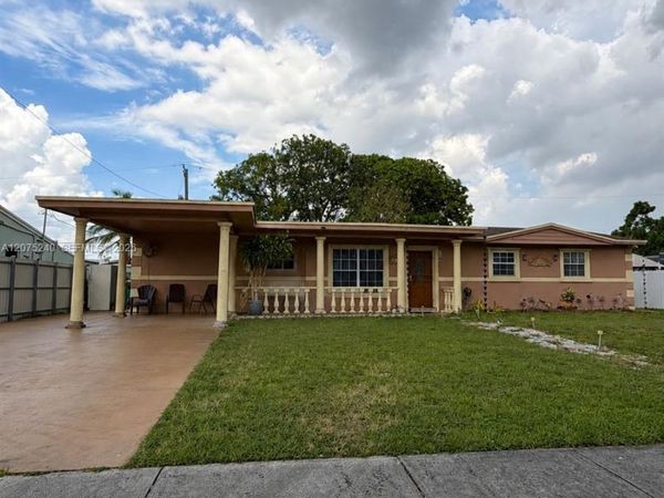 4441 NW 173rd Dr , Miami Gardens, FL 33055