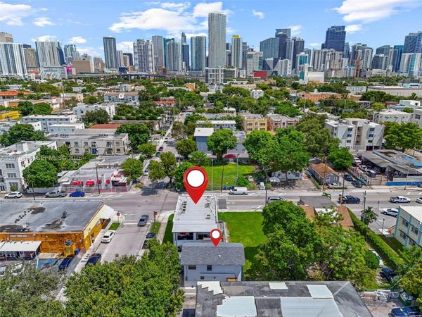 500 SW 8th Ave , Miami, FL 33130