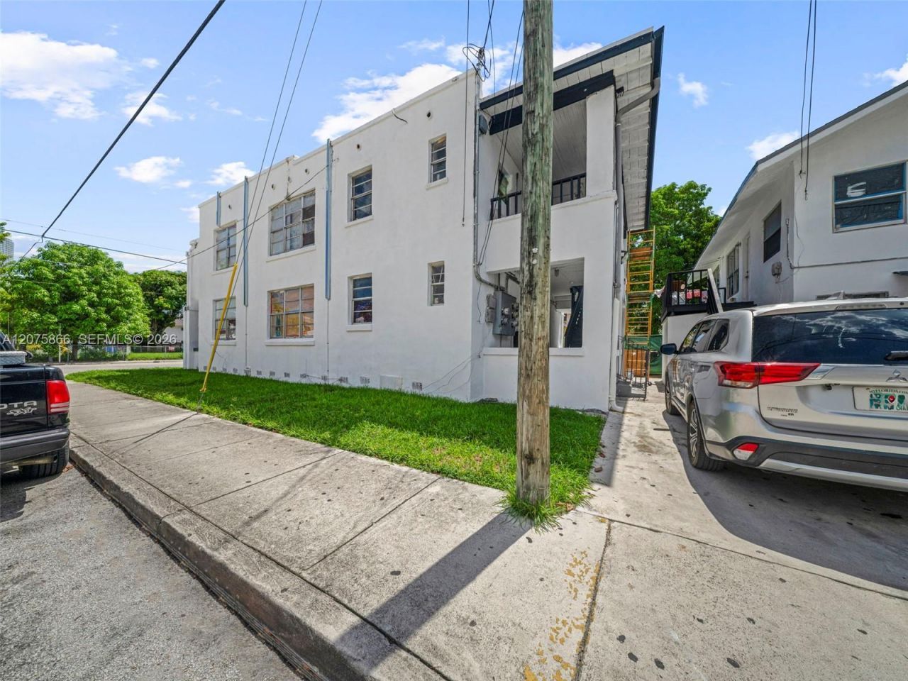 500 SW 8th Ave , Miami, FL 33130 Photo