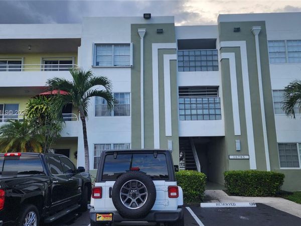 10785 SW 108th Ave , Unit 105, Miami, FL 33176