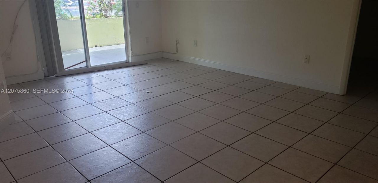 10785 SW 108th Ave , Unit 105, Miami, FL 33176 Photo