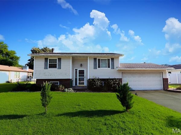 12 Blue Spruce Court , Granite City, IL 62040
