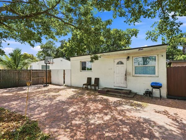 1010 Burlington Street, Opa-Locka, FL 33054