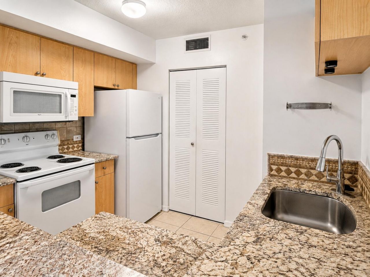 106 Villa Circle, Unit 106, Boynton Beach, FL 33435 Photo