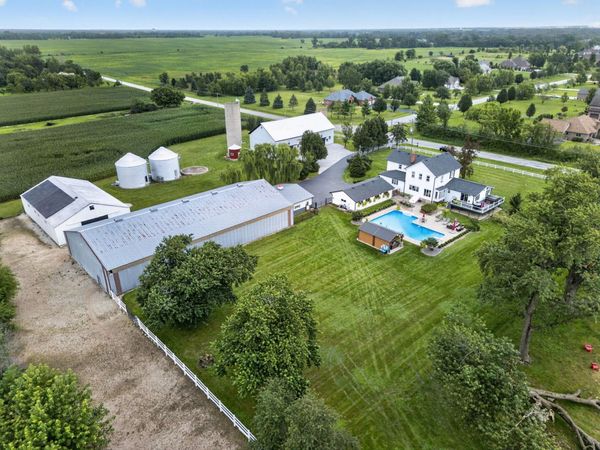 24608 S 88th Avenue, Frankfort, IL 60423