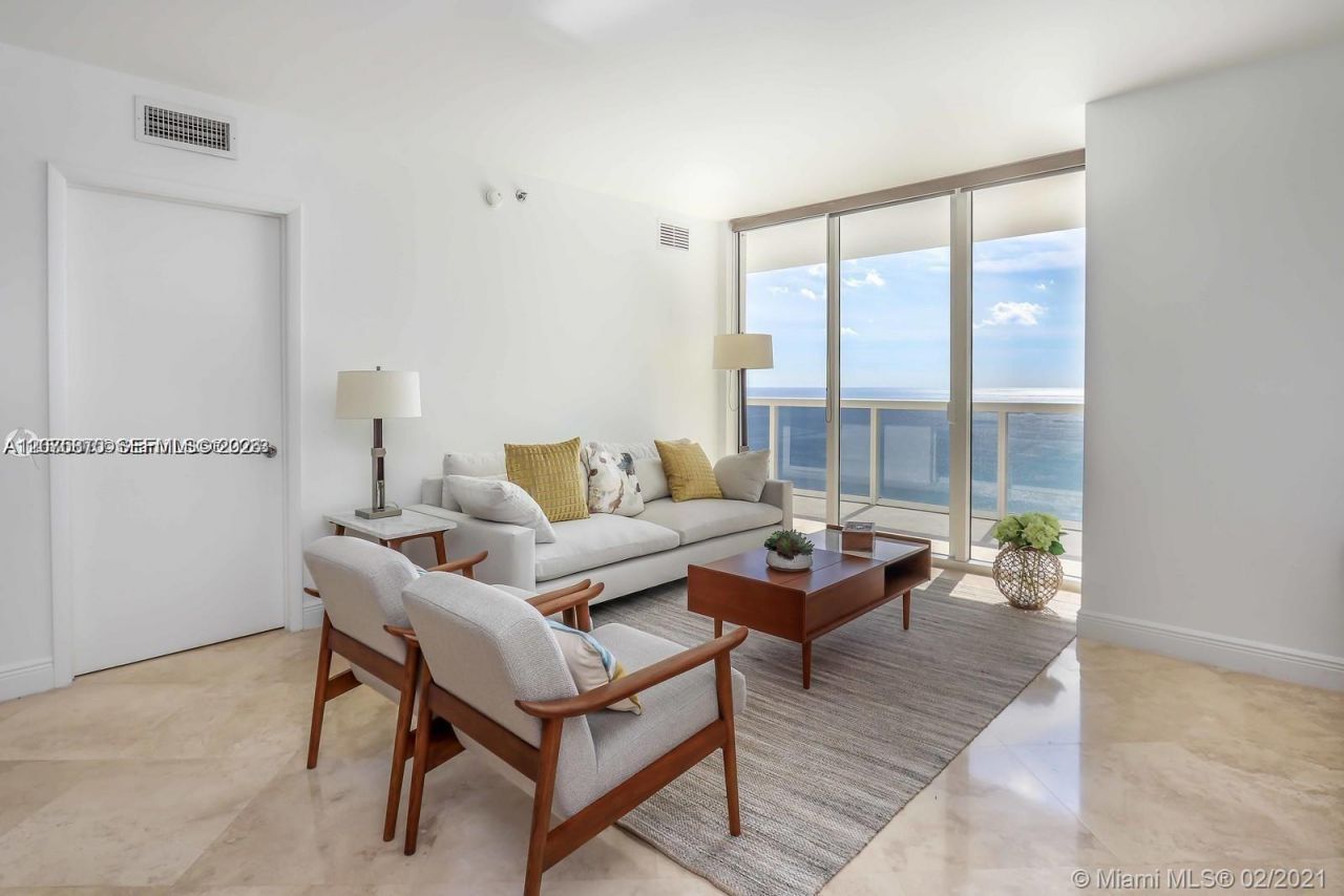 1830 S Ocean Dr, Unit 3704, Hallandale Beach, FL 33009 Photo