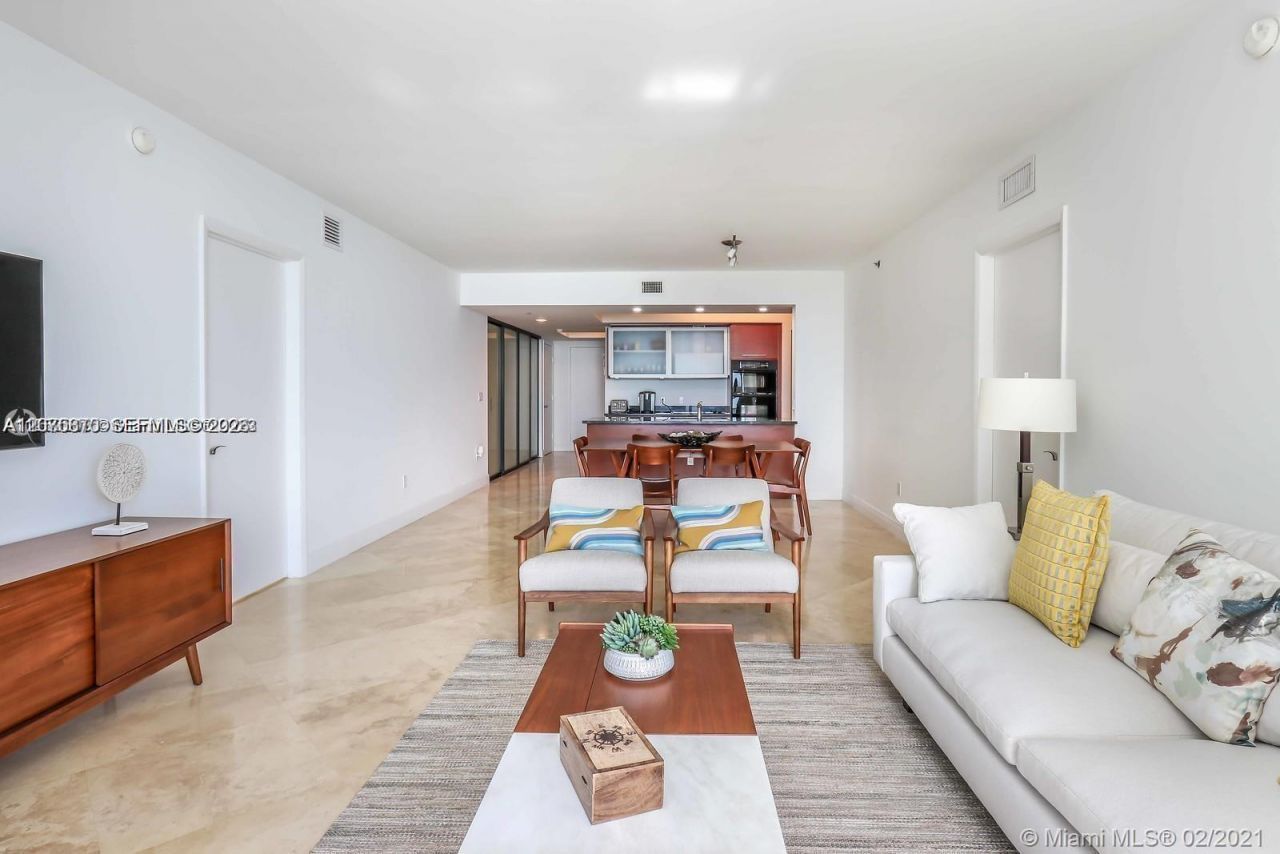 1830 S Ocean Dr, Unit 3704, Hallandale Beach, FL 33009 Photo