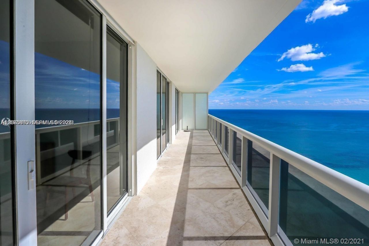 1830 S Ocean Dr, Unit 3704, Hallandale Beach, FL 33009 Photo