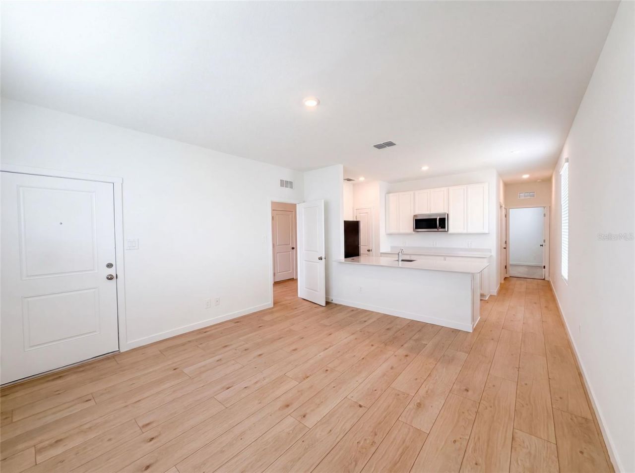 347 Puma Loop , Groveland, FL 34736 Photo