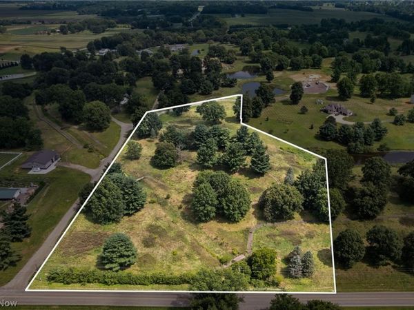 V/L William Penn Avenue NE, Hartville, OH 44632