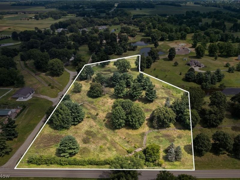 V/L William Penn Avenue NE, Hartville, OH 44632 Photo 1