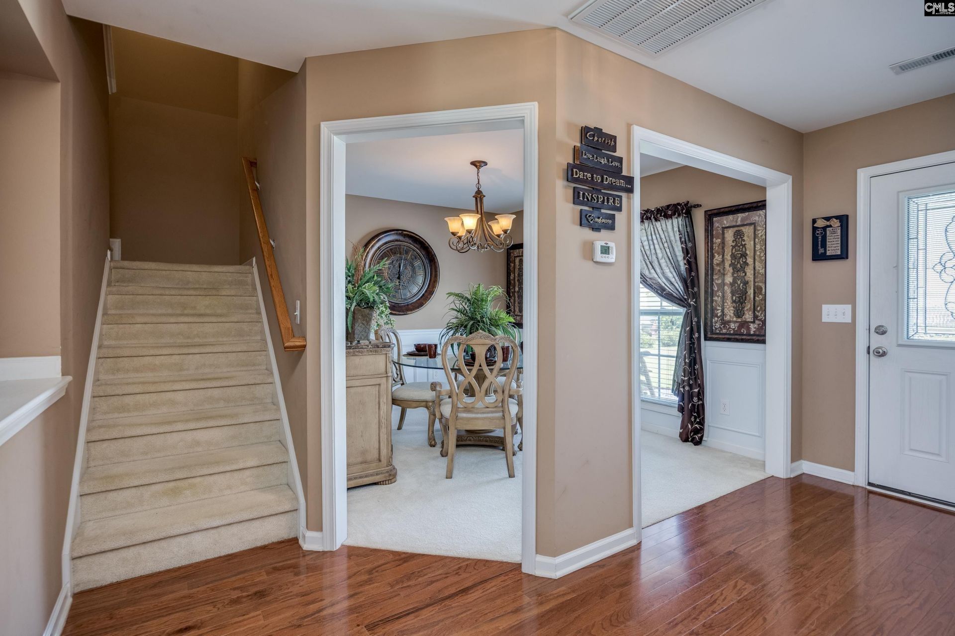 55 Kimpton Drive  Photo 10