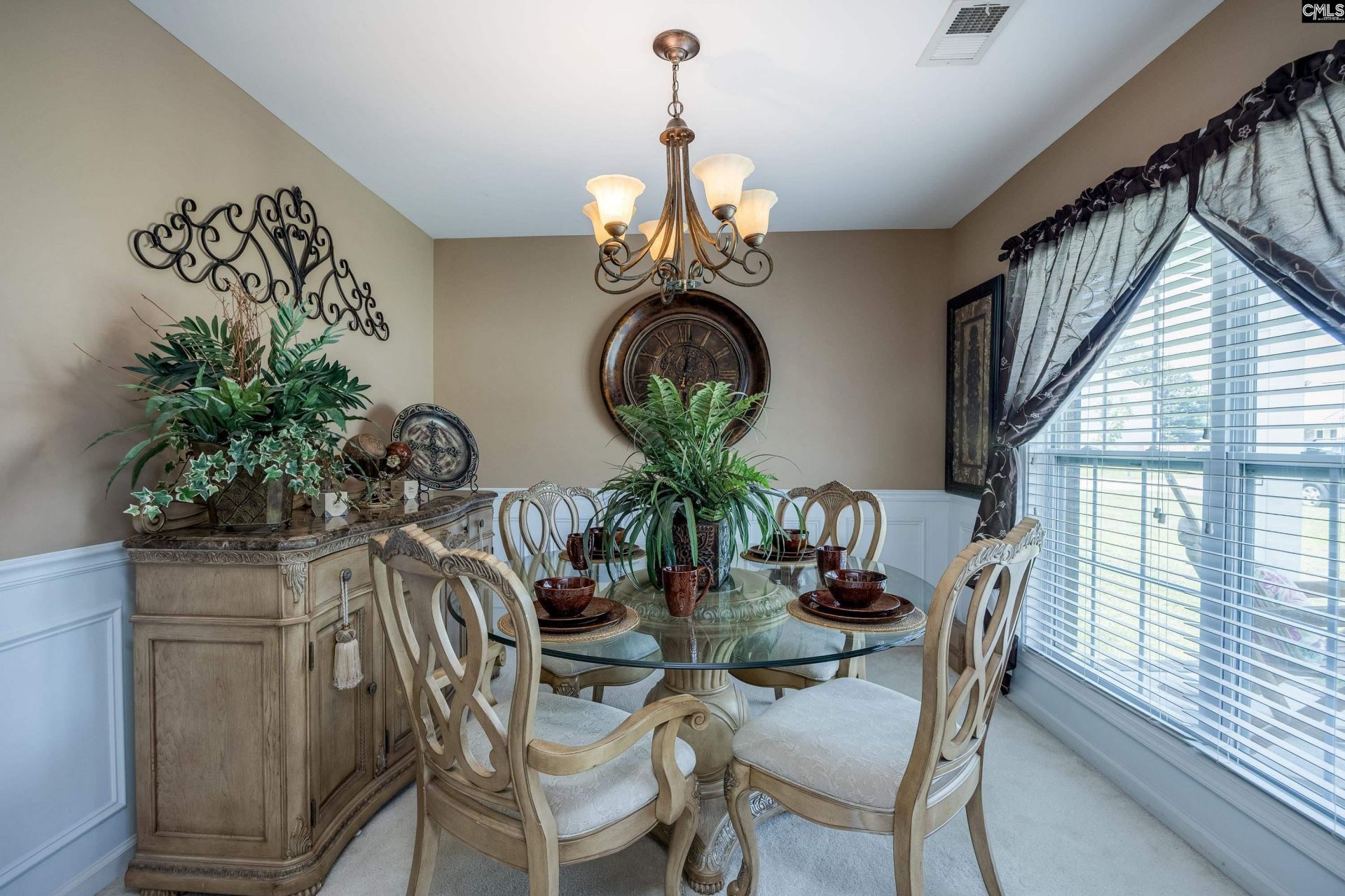 55 Kimpton Drive  Photo 11