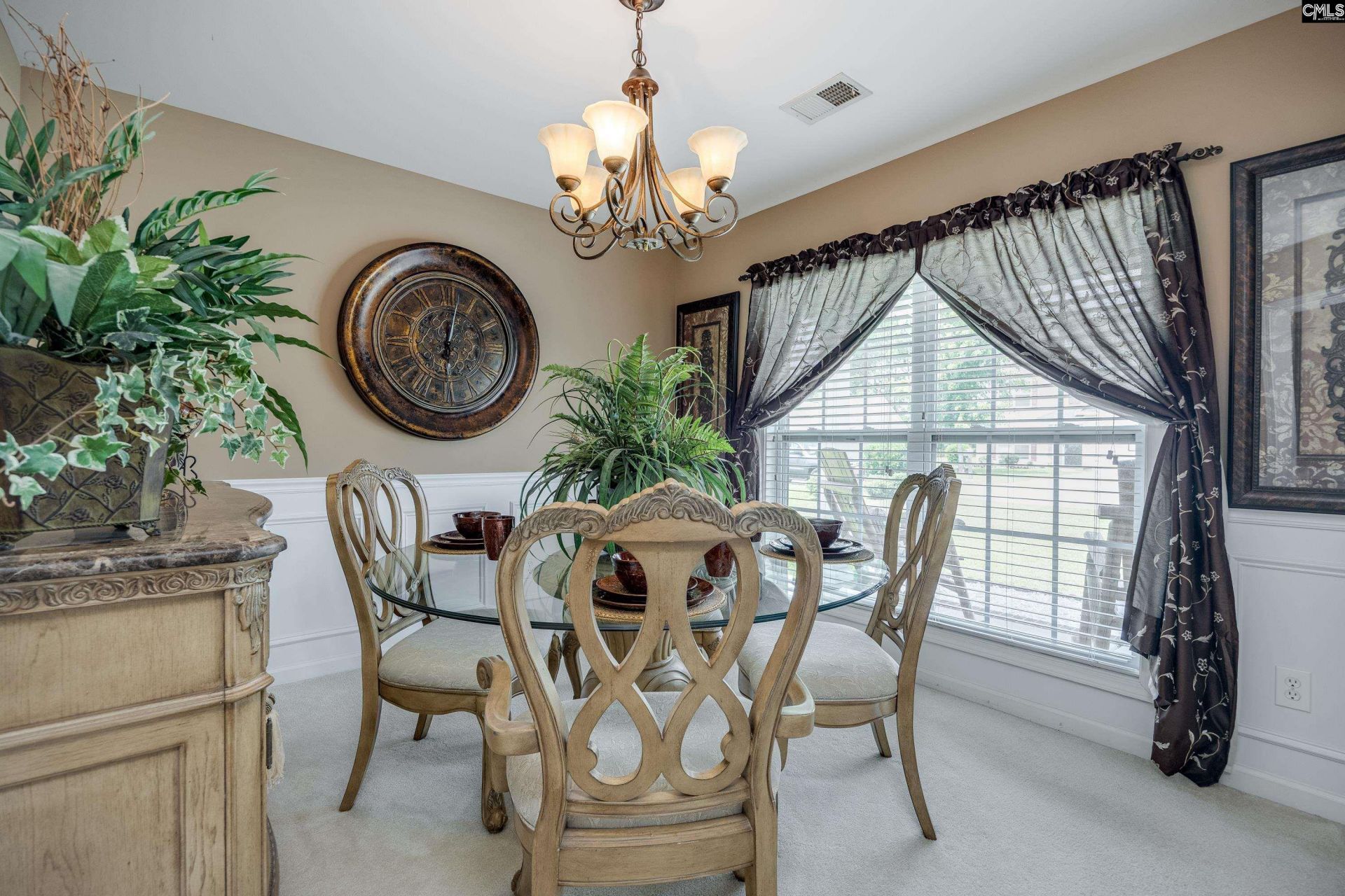 55 Kimpton Drive  Photo 12