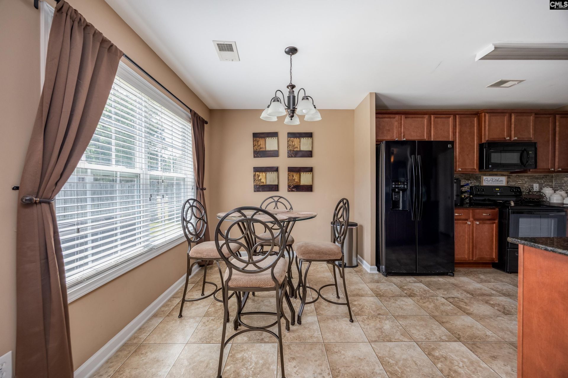 55 Kimpton Drive  Photo 21