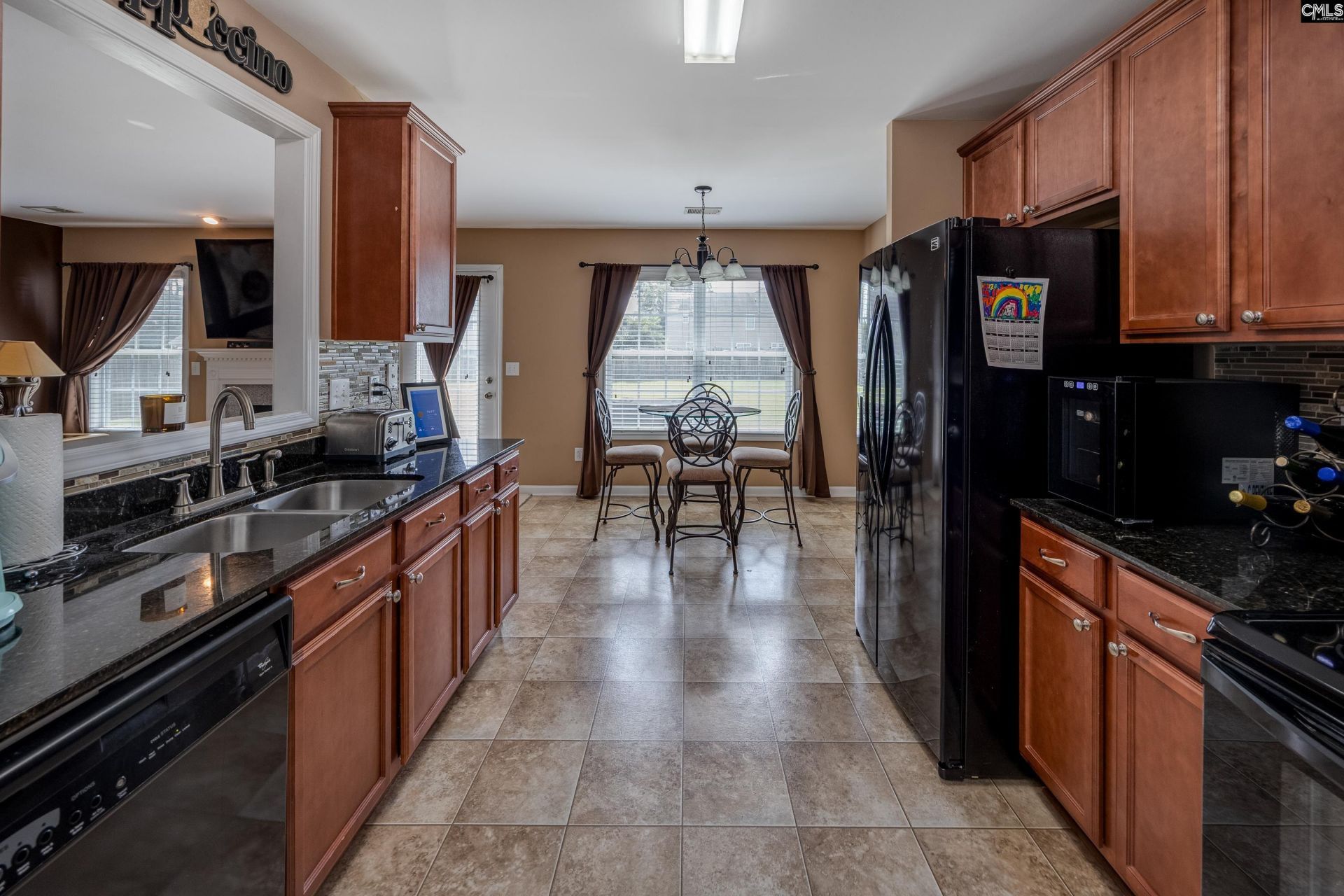 55 Kimpton Drive  Photo 26