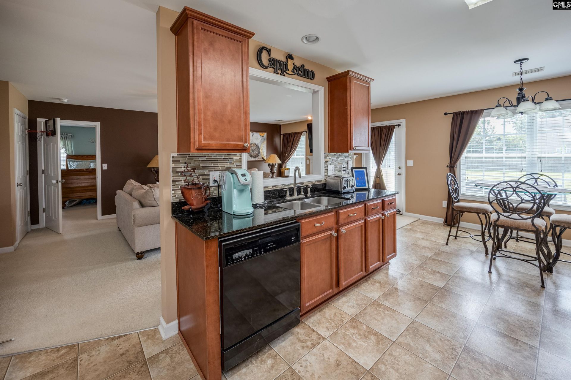 55 Kimpton Drive  Photo 27