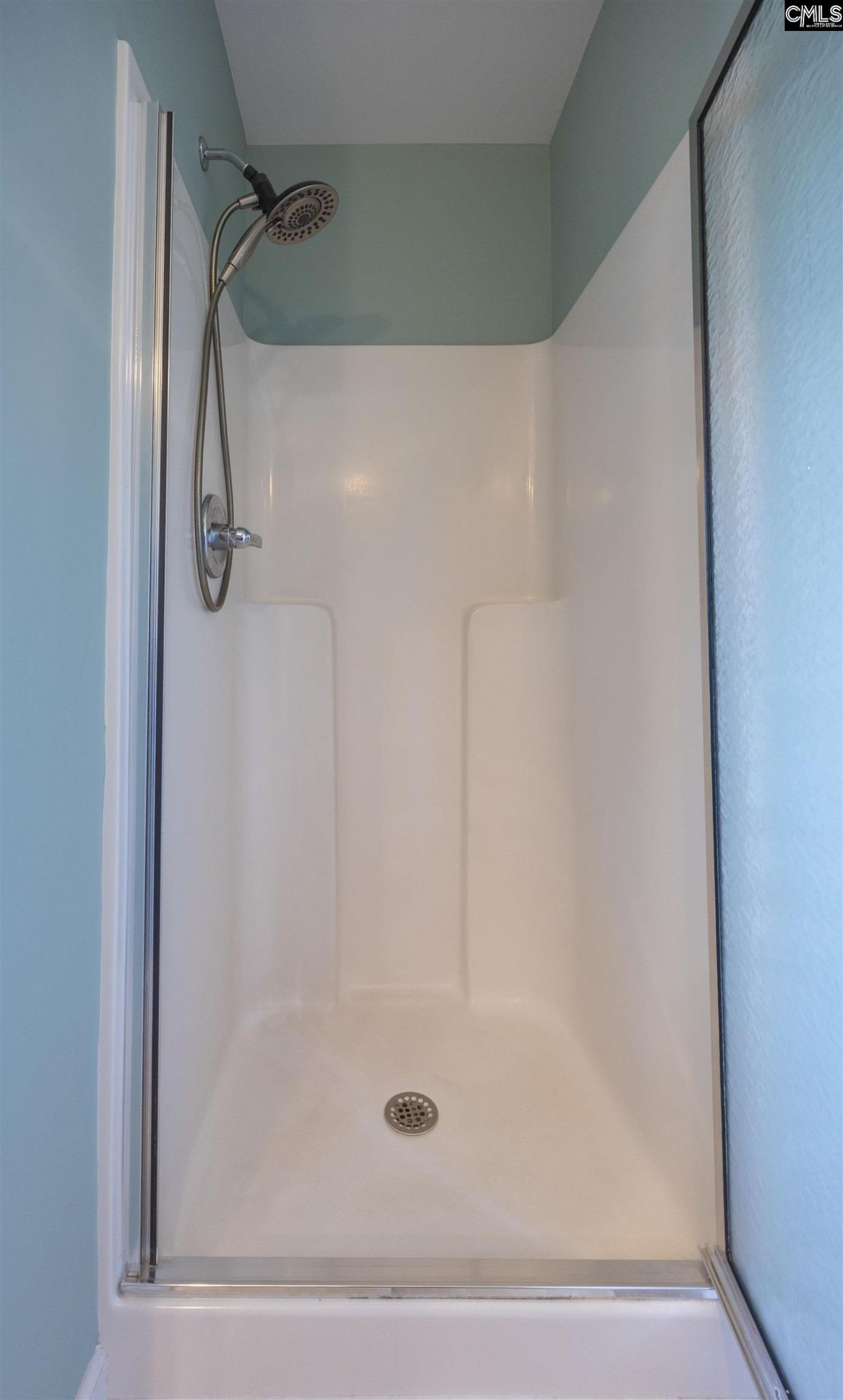 55 Kimpton Drive  Photo 34