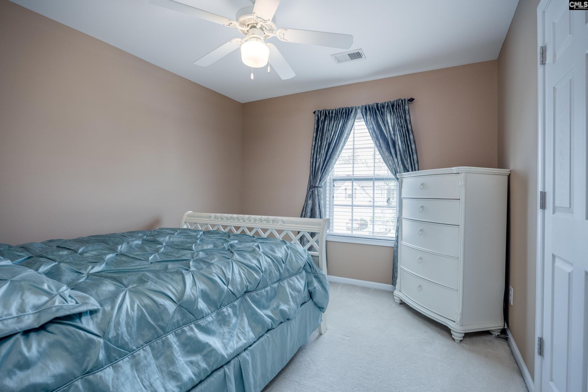 55 Kimpton Drive  Photo 40
