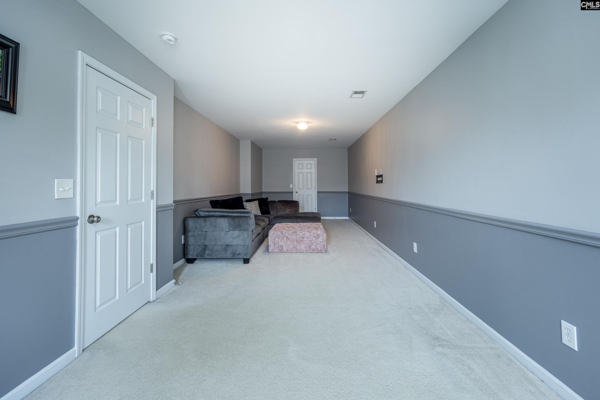 55 Kimpton Drive  Photo 48