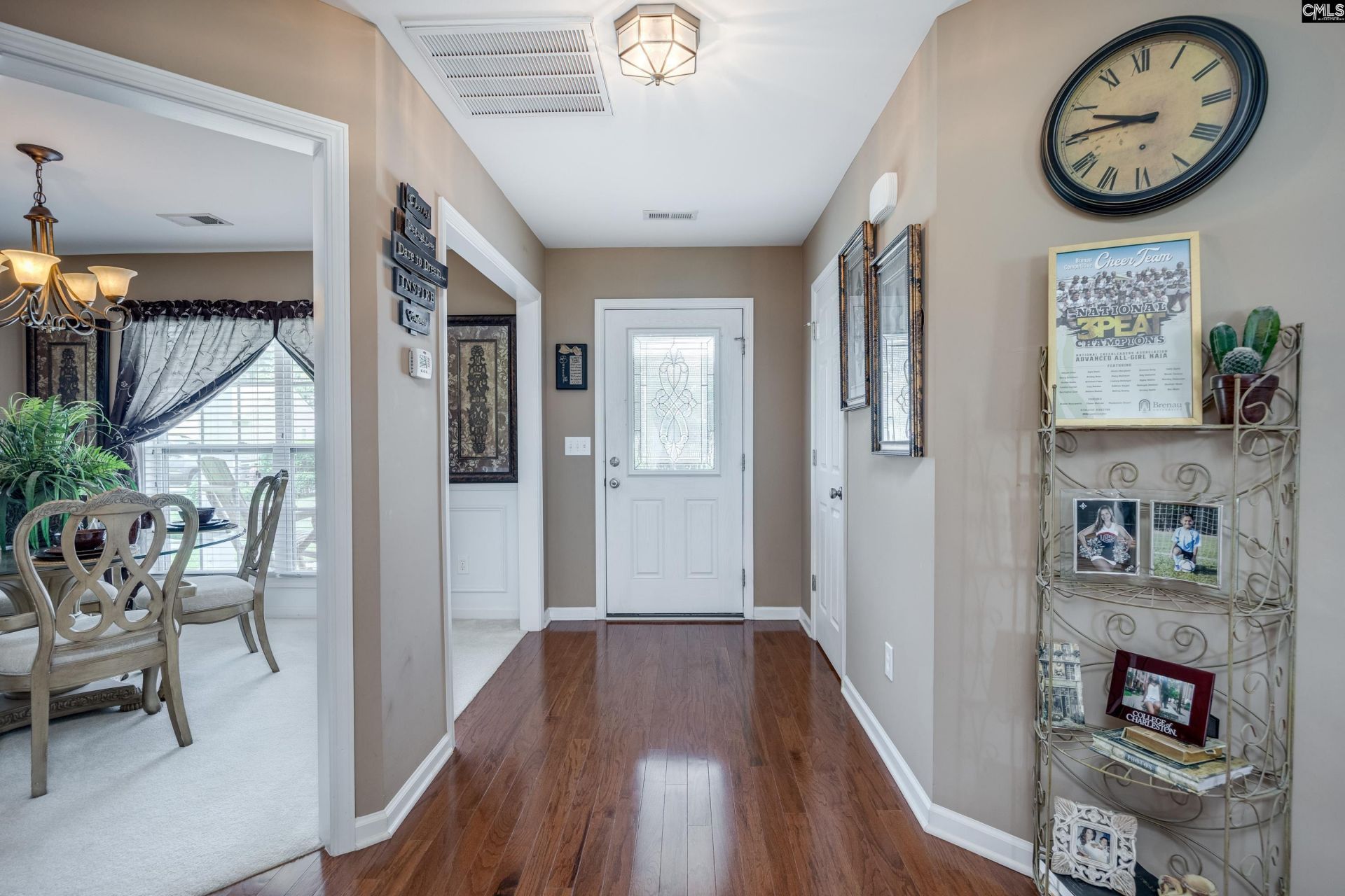 55 Kimpton Drive  Photo 9